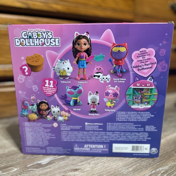Dreamworks Gabby's Dollhouse Figure Set - Pink, Blue, Purple - Picture 2 of 2